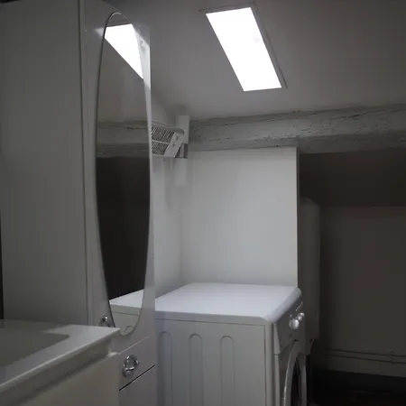 Appartement Studio 1 Personne - Proche Bregaillon / Chantiers Navals & Universite